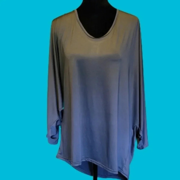 Gray Button T-Shirt 3 X. NWOT - Picture 2 of 3